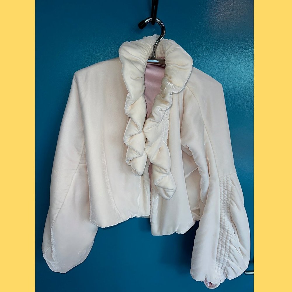 Layneau Contessa Bed Jacket (RARE)